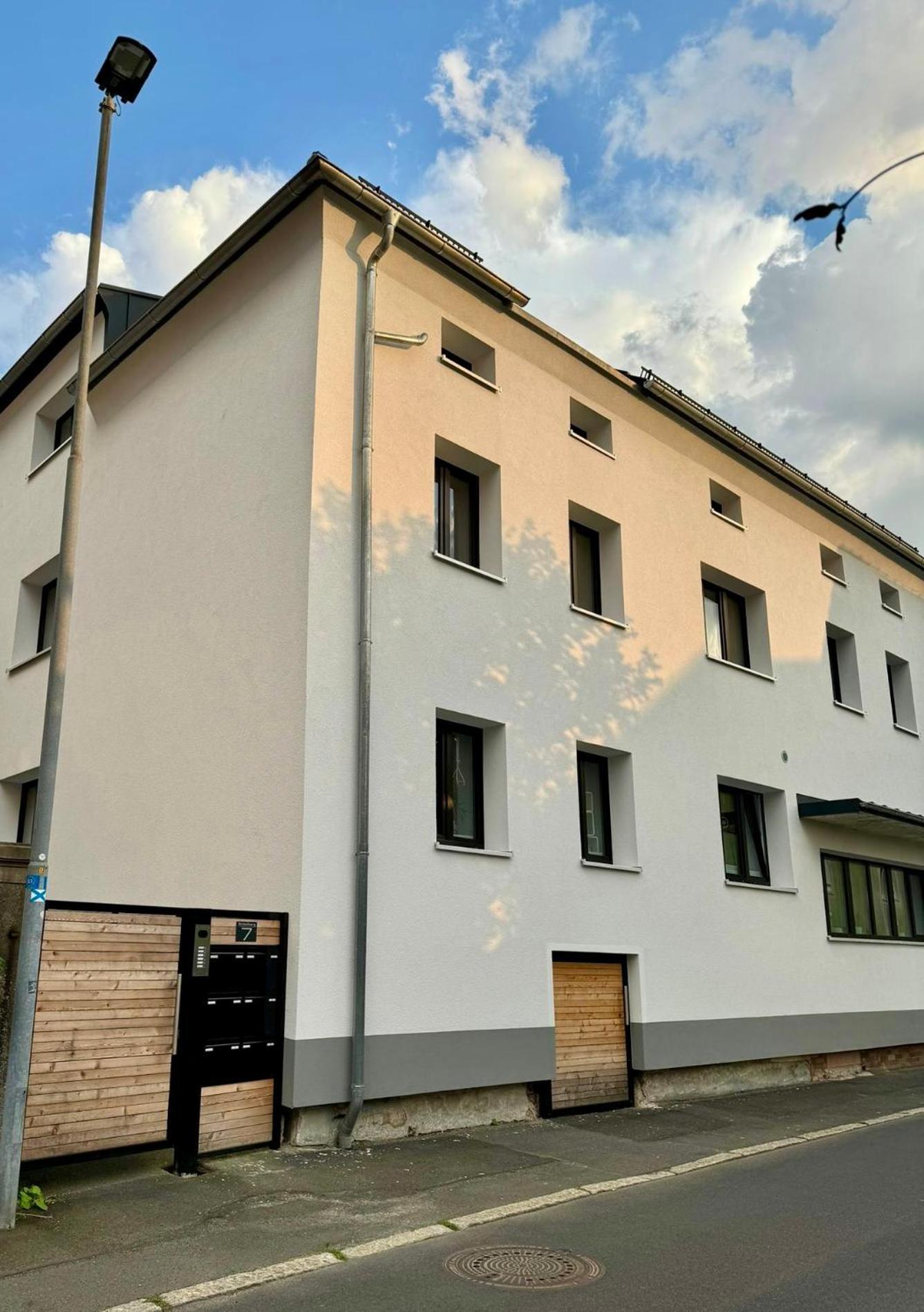 Schlossberg - Ferienwohnung Im Herzen Von Selb Esterno foto