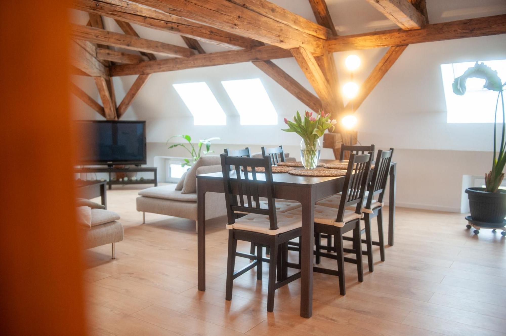 Schlossberg - Ferienwohnung Im Herzen Von Selb Esterno foto